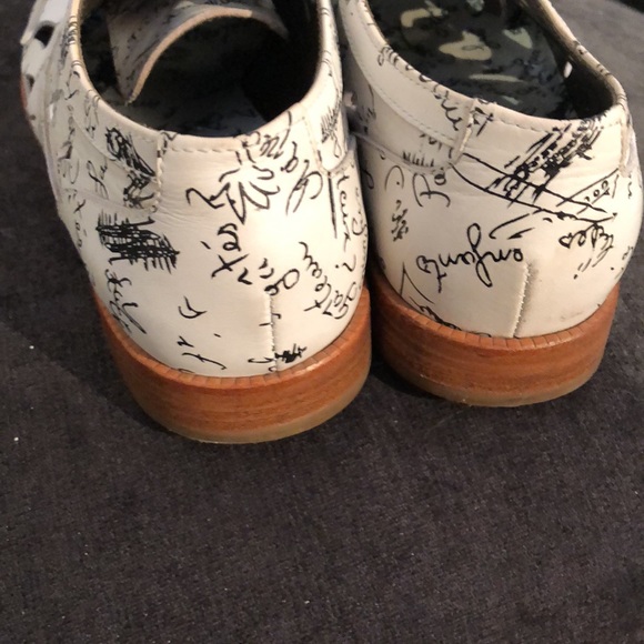 Authentic Julien David Oxford shoes in white with black scribble size 40 - Picture 4 of 8